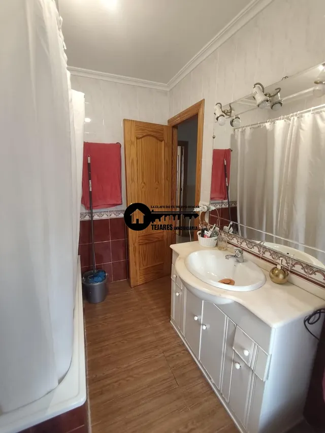 INMOBILIARIA TEJARES VENDE PISO EN ZONA PARQUE ABELARDO — 17