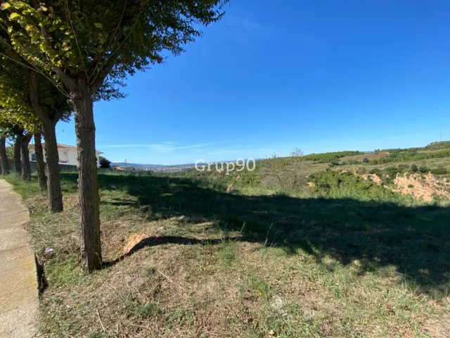 Parcela residencial de 2.000 m2 en Castellbisbal — 7
