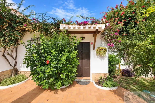 Chalet con piscina en venta en Jávea/Xàbia - 4 dormitorios y vistas al Montgó — 26