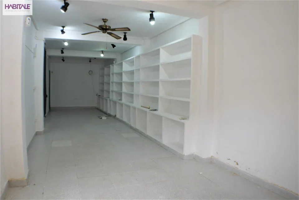 LOCAL COMERCIAL EN CASCO ANTIGUO DE MONCADA