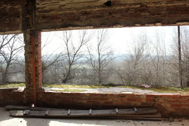 EN VENTA EDIFICIO EN CIGALES — 28