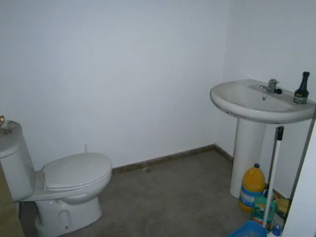 LOCAL COMERCIAL — 3