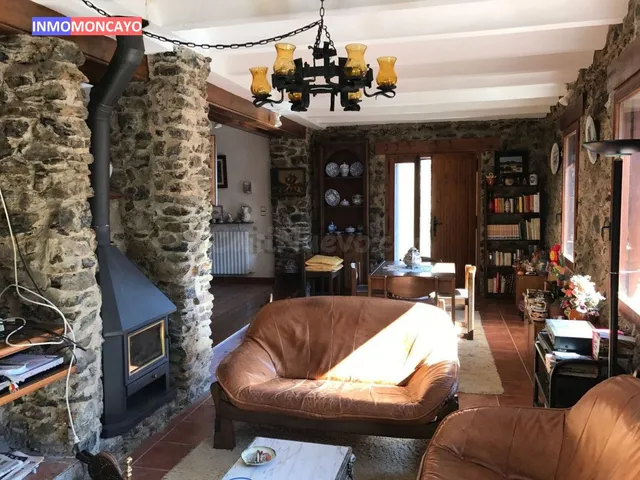 IMPRESIONANTE CHALET A LA VENTA EN TALAMANTES — 2