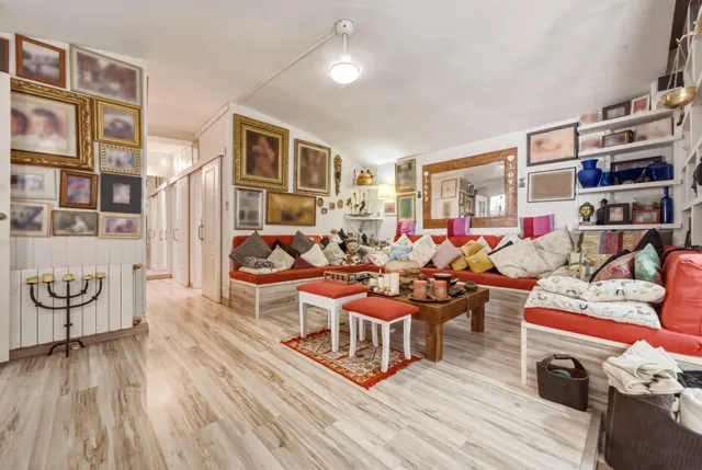 Casa con piscina y gran privacidad en parcela de 1.000 m2 — 17