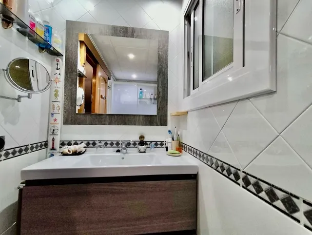 Piso en venta en Rambla de la Pau — 18