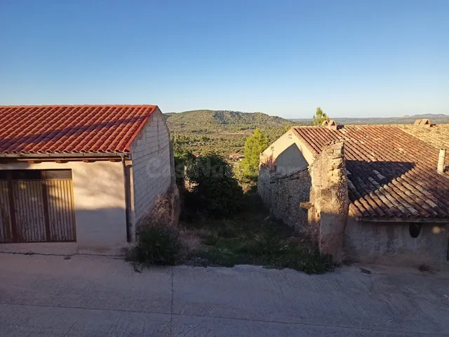 Solar en venta - Arrabal - foto 2