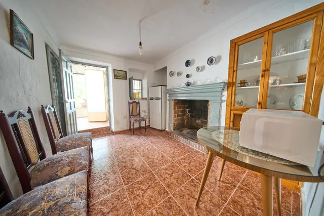 Encantadora Casa en Cacin por solo 40.000€ — 9