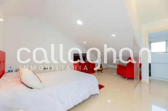 Esquinero adosado en Calle Llarg, Playa Casablanca — 22