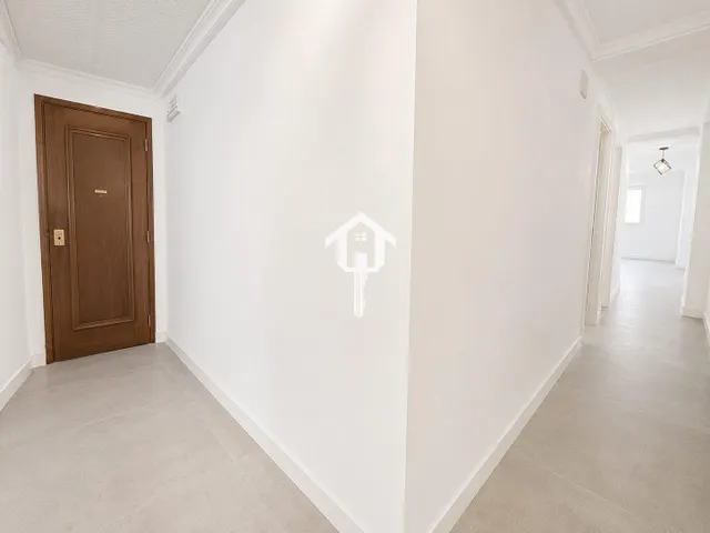 Piso en venta en Alicante, 109m2, 3 habitaciones, 1 baño completo, segunda planta con ascensor en la zona de carolinas bajas. — 11