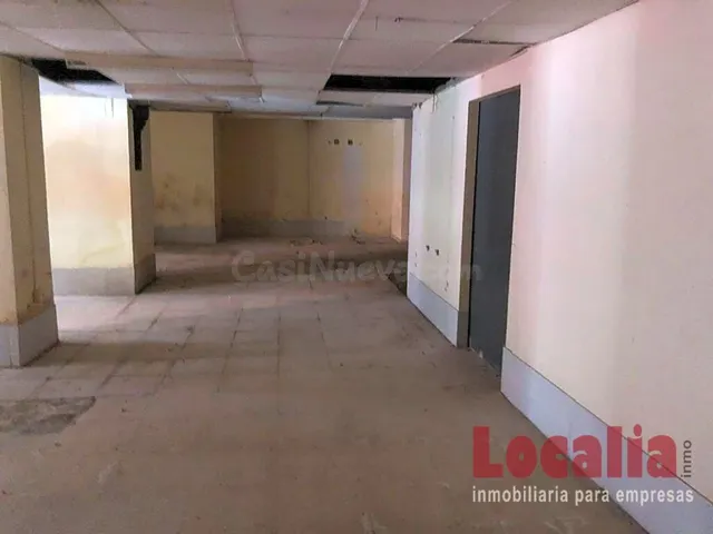 Amplio local comercial en Torrelavega, Cantabria. - foto 3