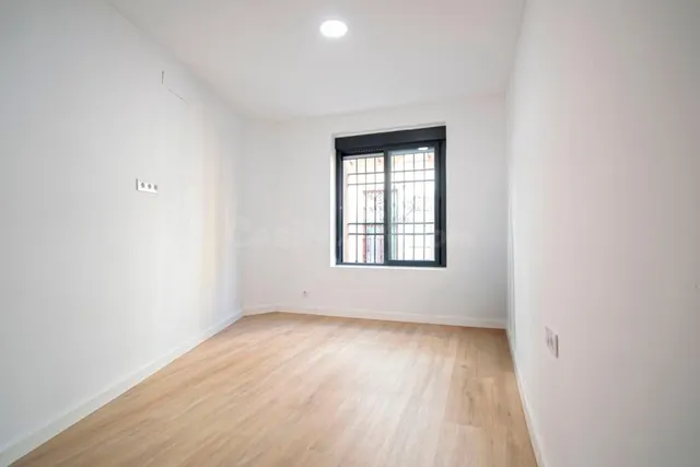 Gran Piso en el Centro de Sevilla - Zona San Marcos - foto 4