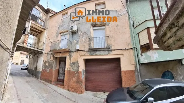 OPORTUNIDAD Casa adosada en Ivars de Noguera — 28