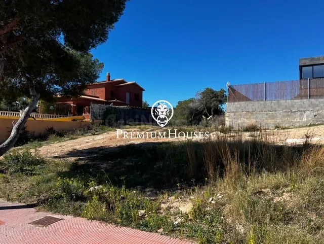 Solar urbano a la venta en la Martorella, Roda de Berà - foto 3