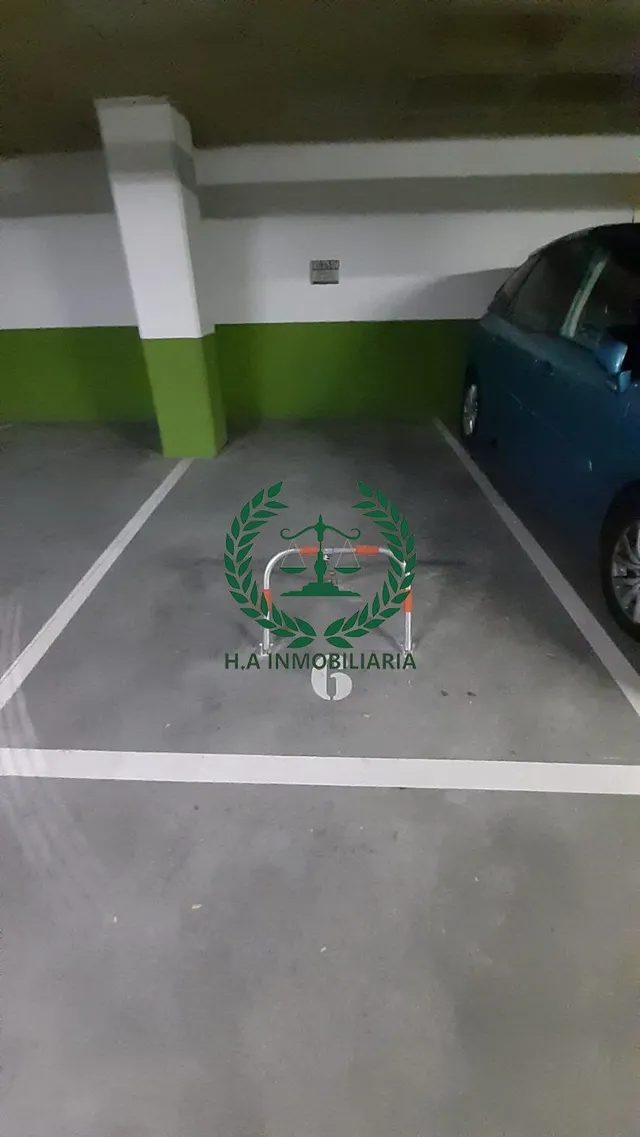 SE VENDE PLAZA DE GARAJE EN ZONA DE OFICINAS — 2