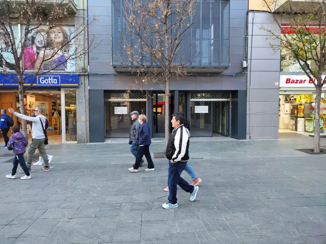 Local en Pl Perpinyà, 6, Granollers - foto 5