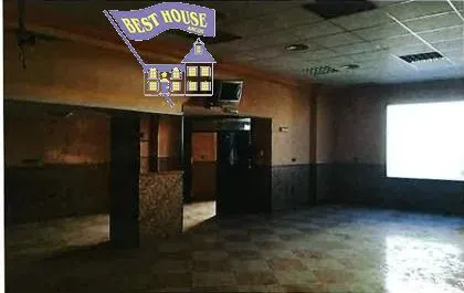 SE ALQUILA LOCAL COMERCIAL EN ZONA LAS CANTERAS — 2