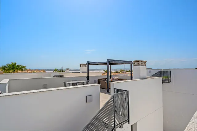 Villa 3 habitaciones 105m² en venta - El limonar — 38