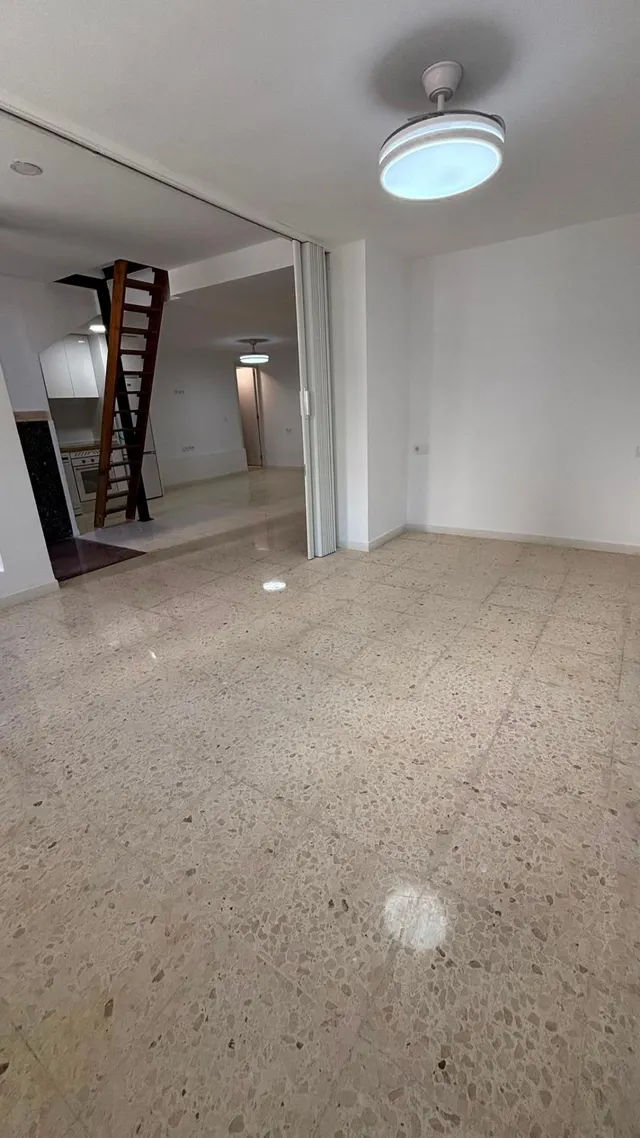 PISO EN PLANTA BAJA BARRIO EL NARANJO — 8