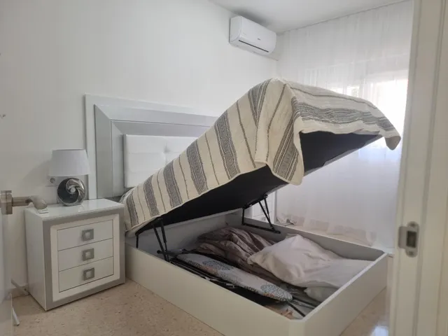 Acogedor Apartamento Reformado a Pocos Pasos de la Playa en Torrevieja — 26
