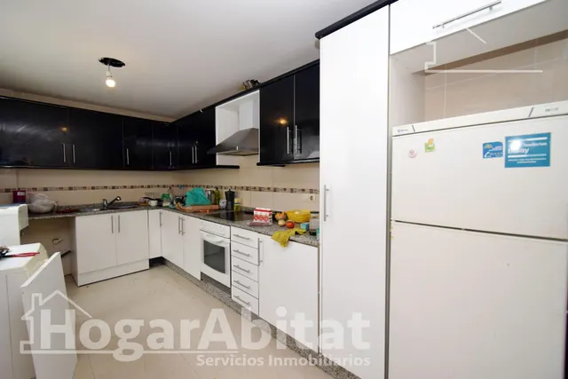 ¡CENTRO DE LLIRIA! ESPACIOSO, SEMINUEVO Y REFORMADO CON TERRAZA Y ASCENSOR — 38
