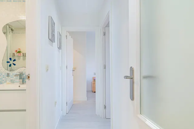 ¡Tu oasis junto a mar! Precioso piso de 2 dormitorios con terraza, piscina y garaje en Playa Poniente, Motril. — 16