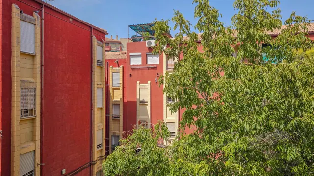 Piso de 5 dormitorios ideal para INVERSORES junto a edificio Junta Andalucía de Almanjáyar — 20