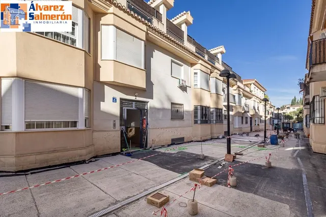Piso con garaje, trastero y excelente ubicación en Huétor Vega — 22