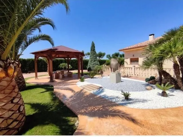 Casa 5 habitaciones 669m² en venta - Pedanías Oeste - foto 2