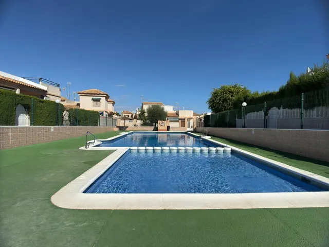Villa 3 habitaciones 100m² en venta - Lomas de Cabo Roig — 29