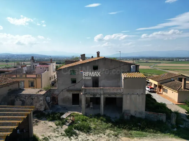 El Far d'Empordà | Masía para restaurar con gran potencial d - foto 2