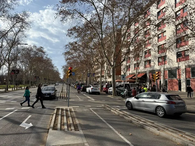 Local Comercial en venta frente al Parc de la Ciutadella. — 24