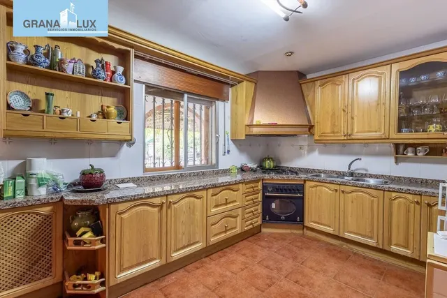 Espectacular Chalet en Ogijares - Ideal para Familias — 25