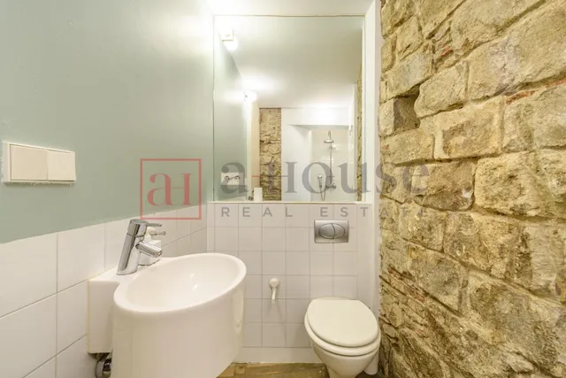 Piso con 2 lofts independientes con balcon baños cada uno y una excelente ubicación en el gòtico — 9
