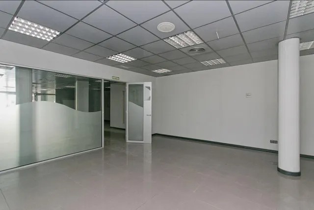 Local comercial 314m² en venta - Cataluña — 15