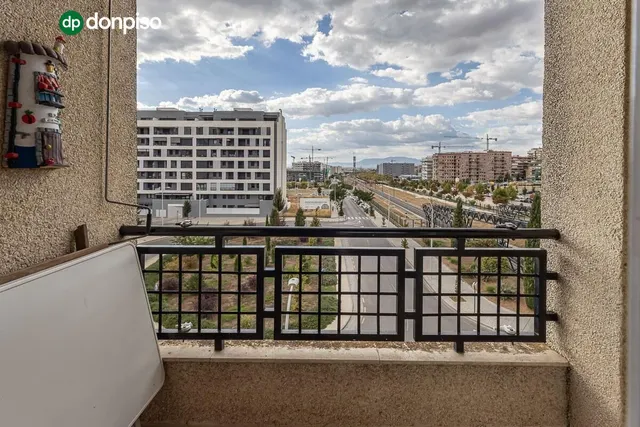 Piso reformado junto a estadio de la juventud — 19