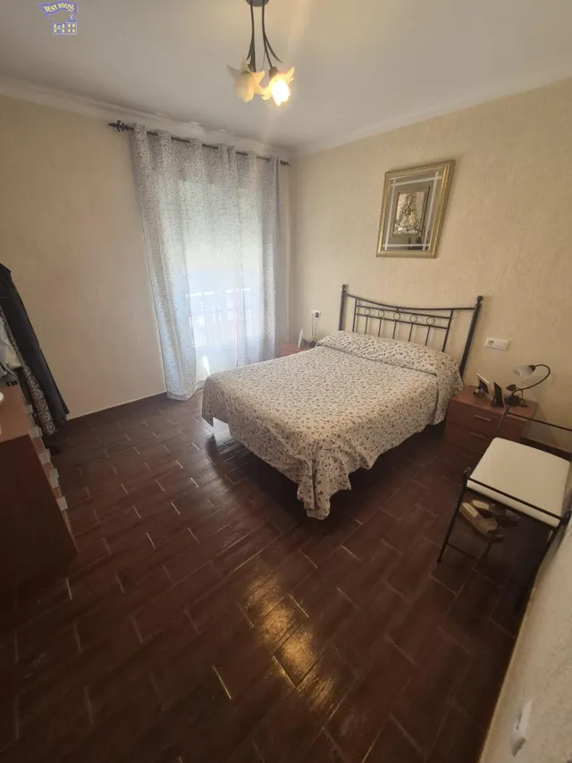 SE VENDE CASA EN ZONA DE LA JUNTA DE LOS RÍOS — 14