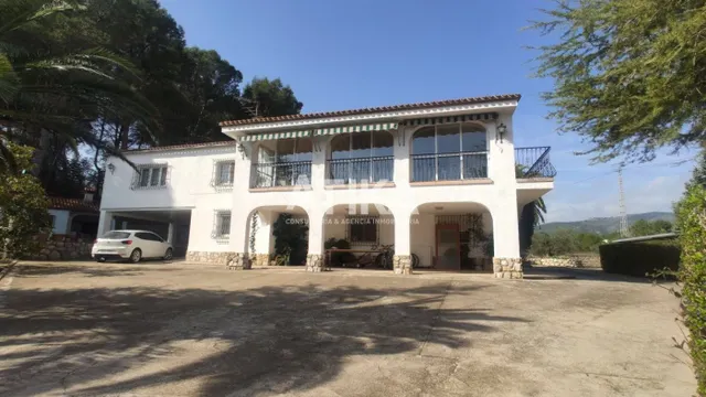Chalet con piscina ubicado cerca del casco urbano en Ontinyent — 22