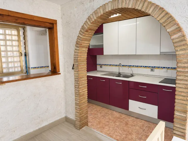 Apartamento con terraza y piscina a 250m de la playa de los Naufragos — 10
