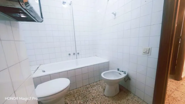 Venta de piso en Zamora zona tres cruces, 4 dormitorios, 2 baños, galería — 19