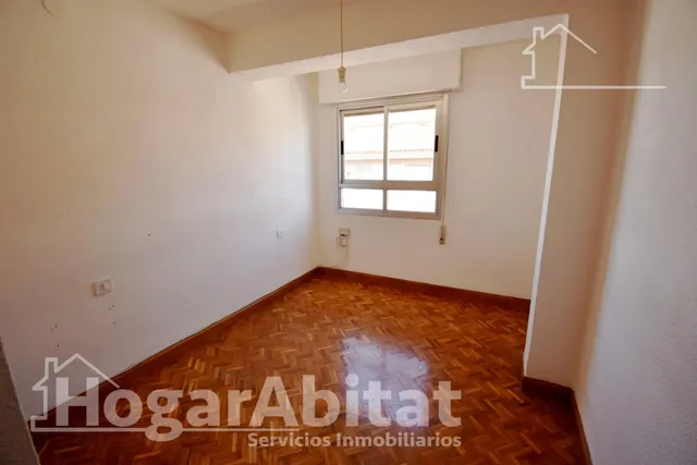 ¡VISTAS DESPEJADAS! ESQUINERO, ALTO Y EXTERIOR PARA REFORMAR — 11