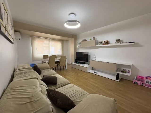 Vivienda totalmente con Ascensor reformada de 3 habitaciones, muy bien equipada y junto a la Alameda — 20
