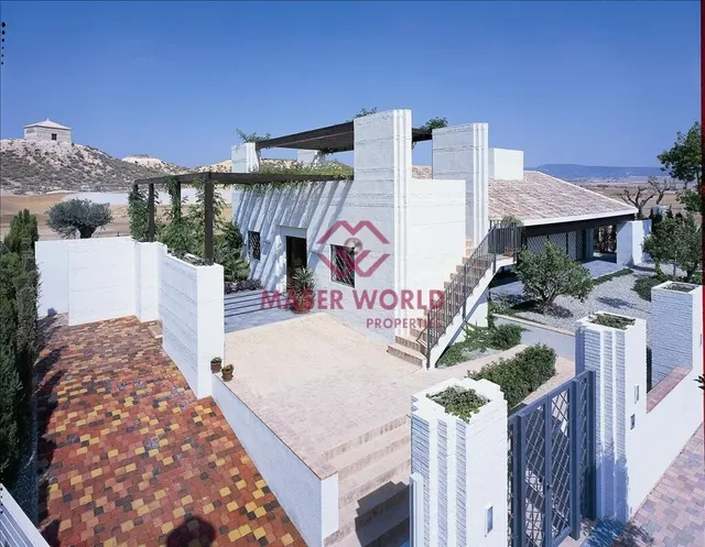 Elegantes villas independientes con piscina privada en Peral - foto 2