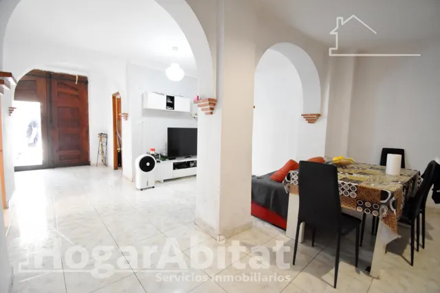 ESPACIOSA CASA CON TERRAZA EN EL HISTÓRICO CASCO ANTIGUO — 13
