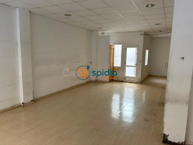 Local comercial en Aguilas - foto 2