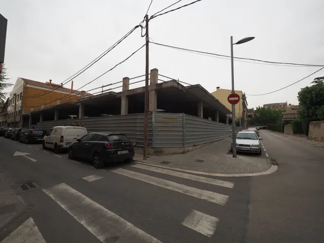 SE VENDE EDIFICIO EN CONTRUCCUÓN EN PARCELA DE 1.583M2 EN IGUALADA, ZONA CENTRO. — 2