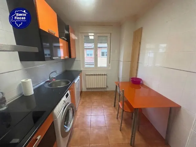 SE VENDE ADOSADO EN ARDONCINO, LEÓN - foto 5
