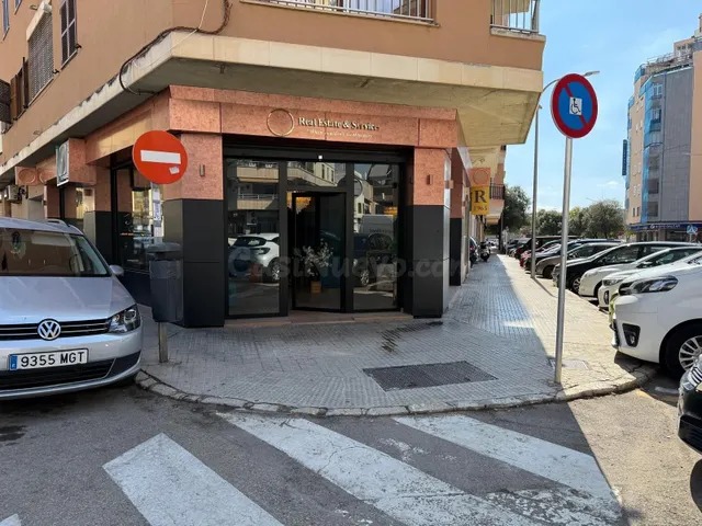 Local comercial 90m² en venta - Foners — 2