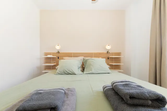 Apartamento de 2 dormitorios a pocos minutos del Centro Histórico — 8