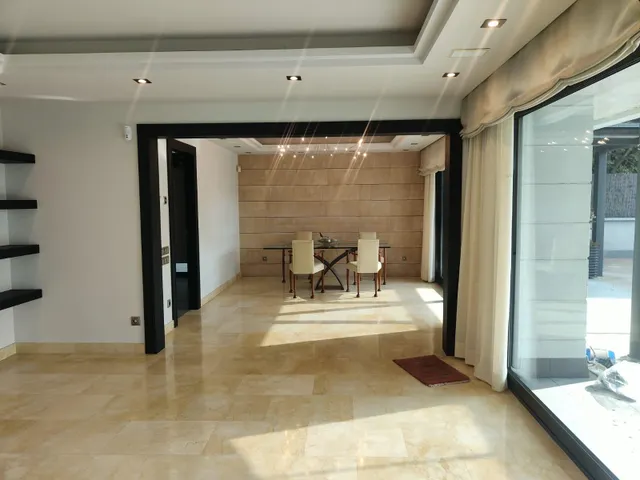 Exclusiva villa de lujo en Ciutat Diagonal, Esplugues de Llobregat, con vistas panorámicas a Barcelona y al mar — 34