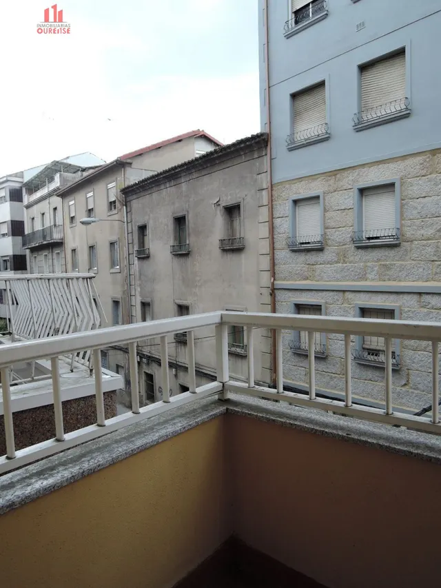 OFICINA EN PRIMERA PLANTA DE UN EDIFICIO CERCA DE ERVEDELO — 8